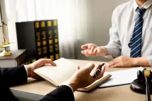 When Should You Hire a Criminal Defense Attorney?